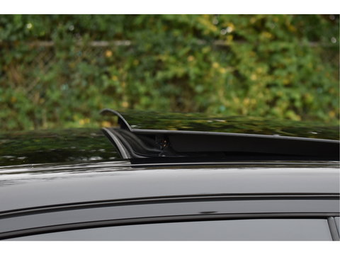 Mercedes-Benz C-Klasse 300 e AMG Line 313 pk | NL-Auto | 8x velgen + banden | Trekhaak | Open dak | Virtual cockpit | Camera | Carplay | Sfeerverlichting | Full LED | LM-Velgen | NAP