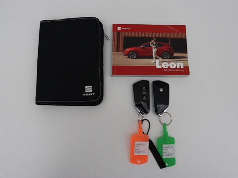 SEAT Leon 1.4 TSI eHybrid PHEV FR | SOH 97,5% | Stoelverwarming | Adaptive cruise | Sfeerverlichting | Navigatie | Parkeerhulp | Full LED | Stuurverwarming | Bluetooth | Plug In