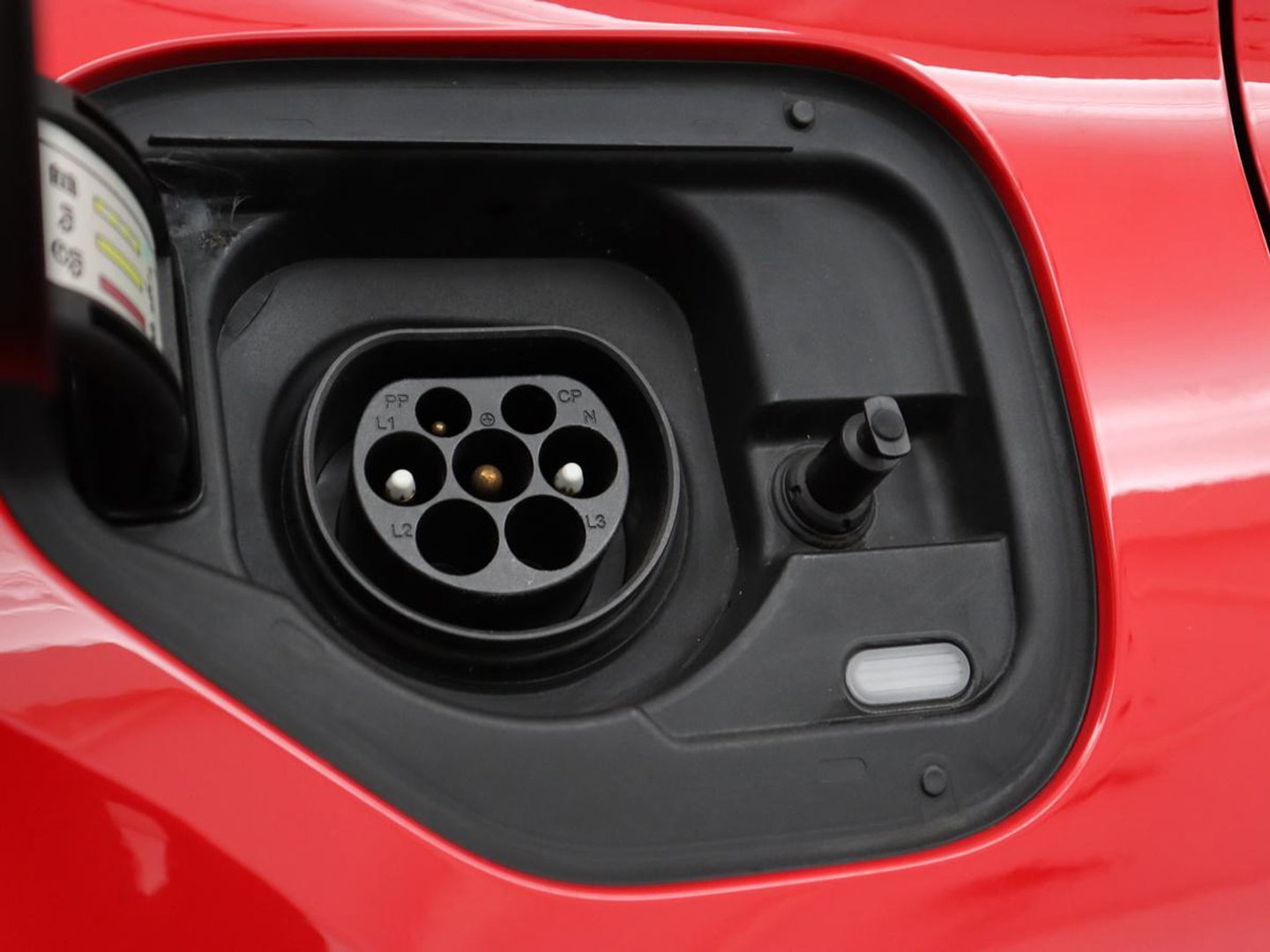 SEAT Leon 1.4 TSI eHybrid PHEV FR | SOH 97,5% | Stoelverwarming | Adaptive cruise | Sfeerverlichting | Navigatie | Parkeerhulp | Full LED | Stuurverwarming | Bluetooth | Plug In