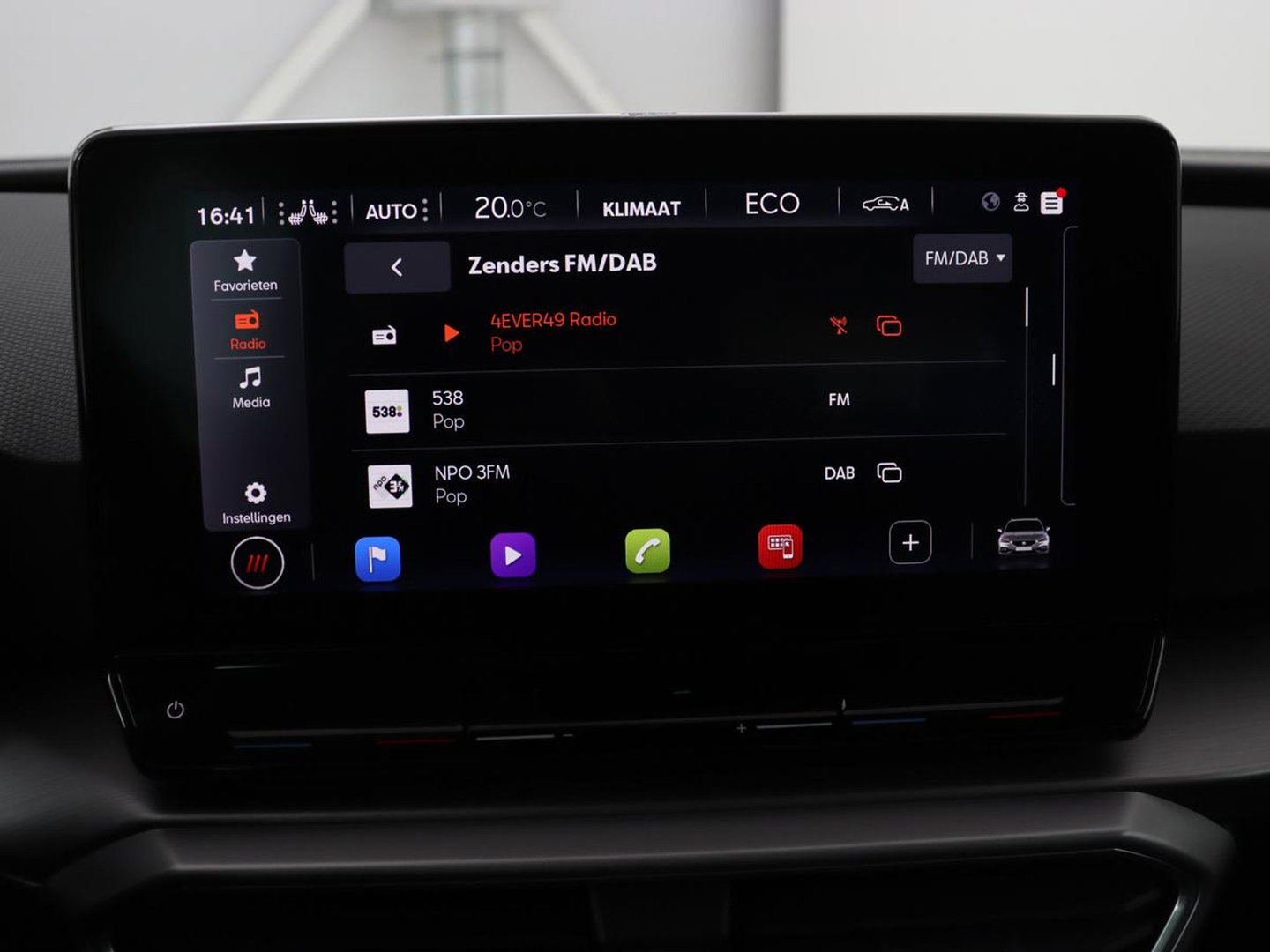 SEAT Leon 1.4 TSI eHybrid PHEV FR | SOH 97,5% | Stoelverwarming | Adaptive cruise | Sfeerverlichting | Navigatie | Parkeerhulp | Full LED | Stuurverwarming | Bluetooth | Plug In