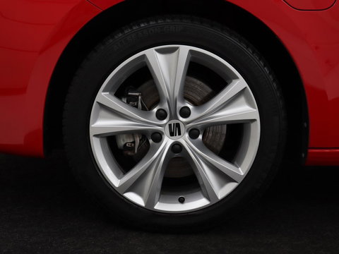 SEAT Leon 1.4 TSI eHybrid PHEV FR | SOH 97,5% | Stoelverwarming | Adaptive cruise | Sfeerverlichting | Navigatie | Parkeerhulp | Full LED | Stuurverwarming | Bluetooth | Plug In