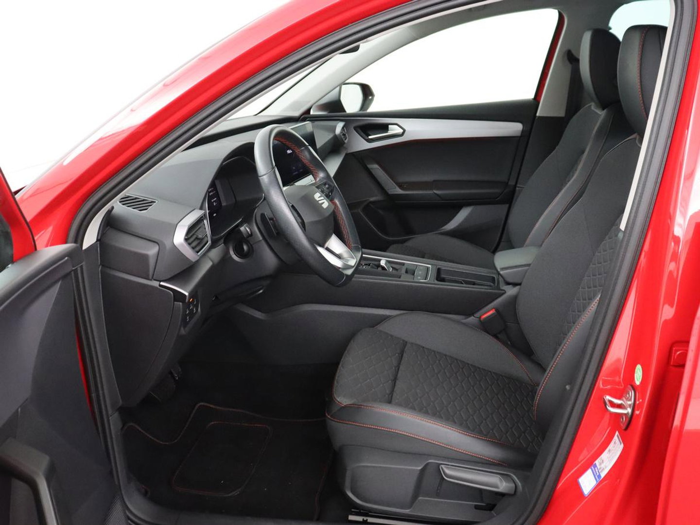 SEAT Leon 1.4 TSI eHybrid PHEV FR | SOH 97,5% | Stoelverwarming | Adaptive cruise | Sfeerverlichting | Navigatie | Parkeerhulp | Full LED | Stuurverwarming | Bluetooth | Plug In