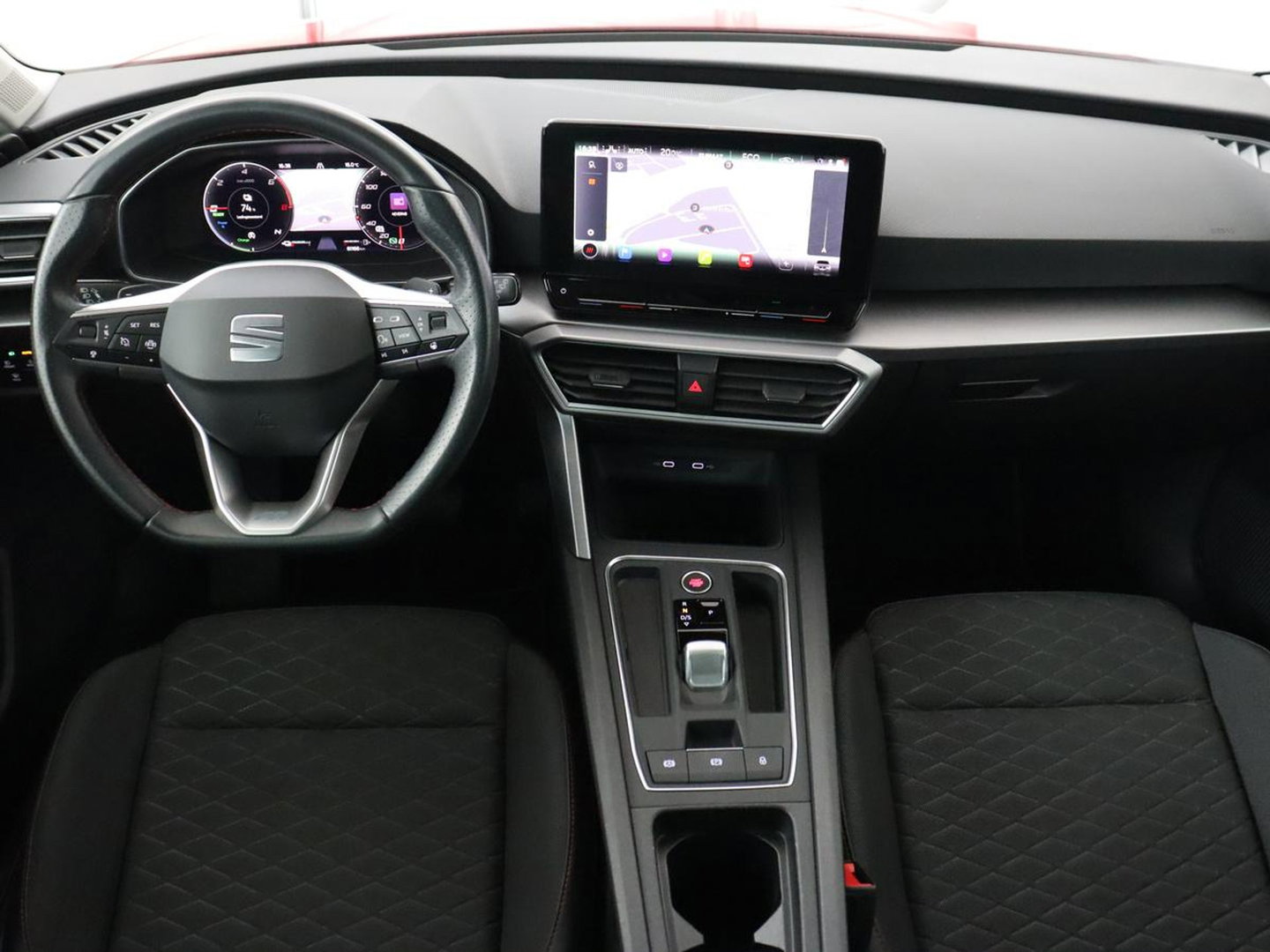 SEAT Leon 1.4 TSI eHybrid PHEV FR | SOH 97,5% | Stoelverwarming | Adaptive cruise | Sfeerverlichting | Navigatie | Parkeerhulp | Full LED | Stuurverwarming | Bluetooth | Plug In