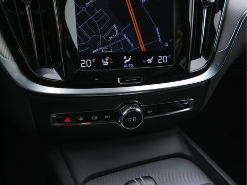 Volvo S60 2.0 B3 R-Design Black Edition (INCL-BTW) Aut. *FULL-LED | LEATHER | HEATED-R-SPORTSEATS | HARMAN/KARDON | MEMORY-PACK | CAMERA | NAVI-FULLMAP | ECC | PRIVACYGLASS | PDC | CRUISE | LANE-ASIST | DAB | DIGI-COCKPIT | TOWBAR