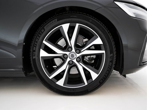 Volvo S60 2.0 B3 R-Design Black Edition (INCL-BTW) Aut. *FULL-LED | LEATHER | HEATED-R-SPORTSEATS | HARMAN/KARDON | MEMORY-PACK | CAMERA | NAVI-FULLMAP | ECC | PRIVACYGLASS | PDC | CRUISE | LANE-ASIST | DAB | DIGI-COCKPIT | TOWBAR