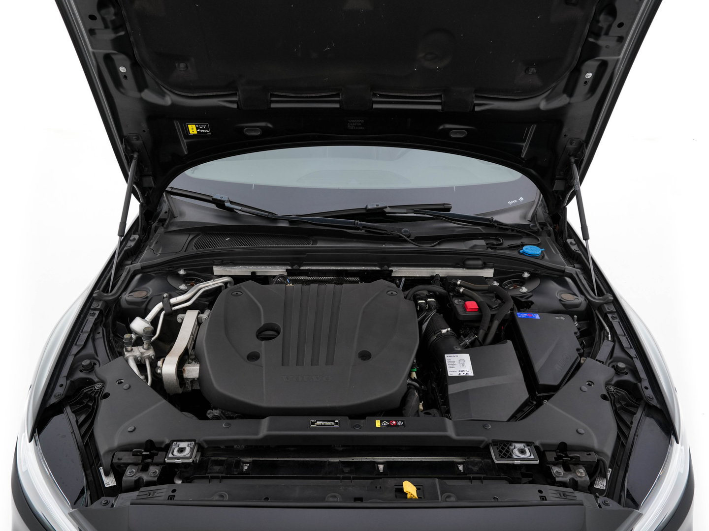 Volvo S60 2.0 B3 R-Design Black Edition (INCL-BTW) Aut. *FULL-LED | LEATHER | HEATED-R-SPORTSEATS | HARMAN/KARDON | MEMORY-PACK | CAMERA | NAVI-FULLMAP | ECC | PRIVACYGLASS | PDC | CRUISE | LANE-ASIST | DAB | DIGI-COCKPIT | TOWBAR