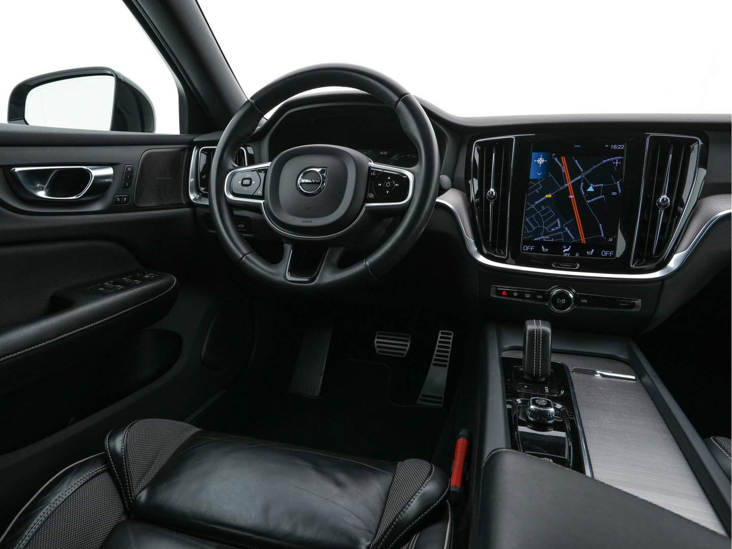 Volvo S60 2.0 B3 R-Design Black Edition (INCL-BTW) Aut. *FULL-LED | LEATHER | HEATED-R-SPORTSEATS | HARMAN/KARDON | MEMORY-PACK | CAMERA | NAVI-FULLMAP | ECC | PRIVACYGLASS | PDC | CRUISE | LANE-ASIST | DAB | DIGI-COCKPIT | TOWBAR