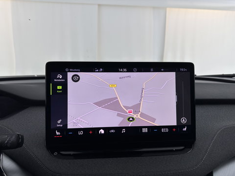 Škoda Enyaq iV 60 [ 3-Fase ] {SOH-87%} (INCL-BTW) *LEATHER-FABRIC | FULL-LED | ADAPTIVE-CRUISE | BLINDSPOT | DIGI-COCKPIT | CAMERA | KEYLESS | NAVI-FULLMAP | AMBIENT-LIGHT | ECC | HEATED-COMFORTSEATS | DAB+ | PDC | 20''ALU*