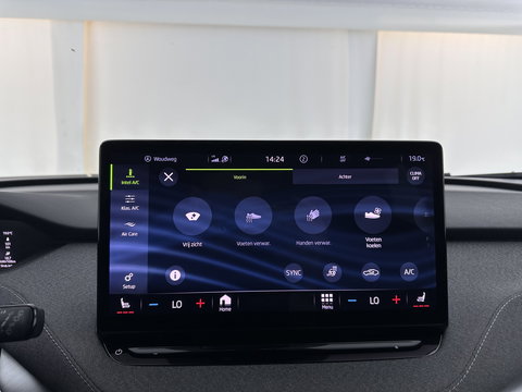 Škoda Enyaq iV 60 [ 3-Fase ] {SOH-87%} (INCL-BTW) *LEATHER-FABRIC | FULL-LED | ADAPTIVE-CRUISE | BLINDSPOT | DIGI-COCKPIT | CAMERA | KEYLESS | NAVI-FULLMAP | AMBIENT-LIGHT | ECC | HEATED-COMFORTSEATS | DAB+ | PDC | 20''ALU*