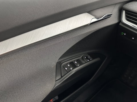 Škoda Enyaq iV 60 [ 3-Fase ] {SOH-87%} (INCL-BTW) *LEATHER-FABRIC | FULL-LED | ADAPTIVE-CRUISE | BLINDSPOT | DIGI-COCKPIT | CAMERA | KEYLESS | NAVI-FULLMAP | AMBIENT-LIGHT | ECC | HEATED-COMFORTSEATS | DAB+ | PDC | 20''ALU*