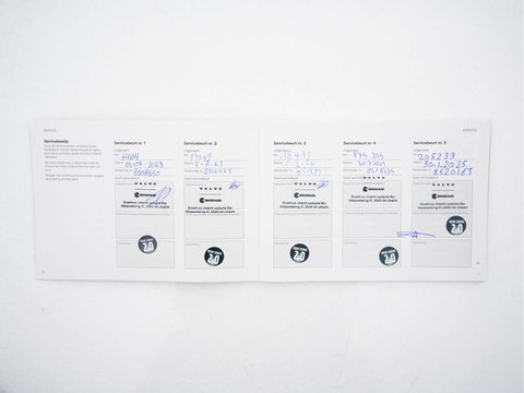 Volvo S60 2.0 B3 R-Design Black Edition (INCL-BTW) Aut. *FULL-LED | LEATHER | HEATED-R-SPORTSEATS | HARMAN/KARDON | MEMORY-PACK | CAMERA | NAVI-FULLMAP | ECC | PRIVACYGLASS | PDC | CRUISE | LANE-ASIST | DAB | DIGI-COCKPIT | TOWBAR