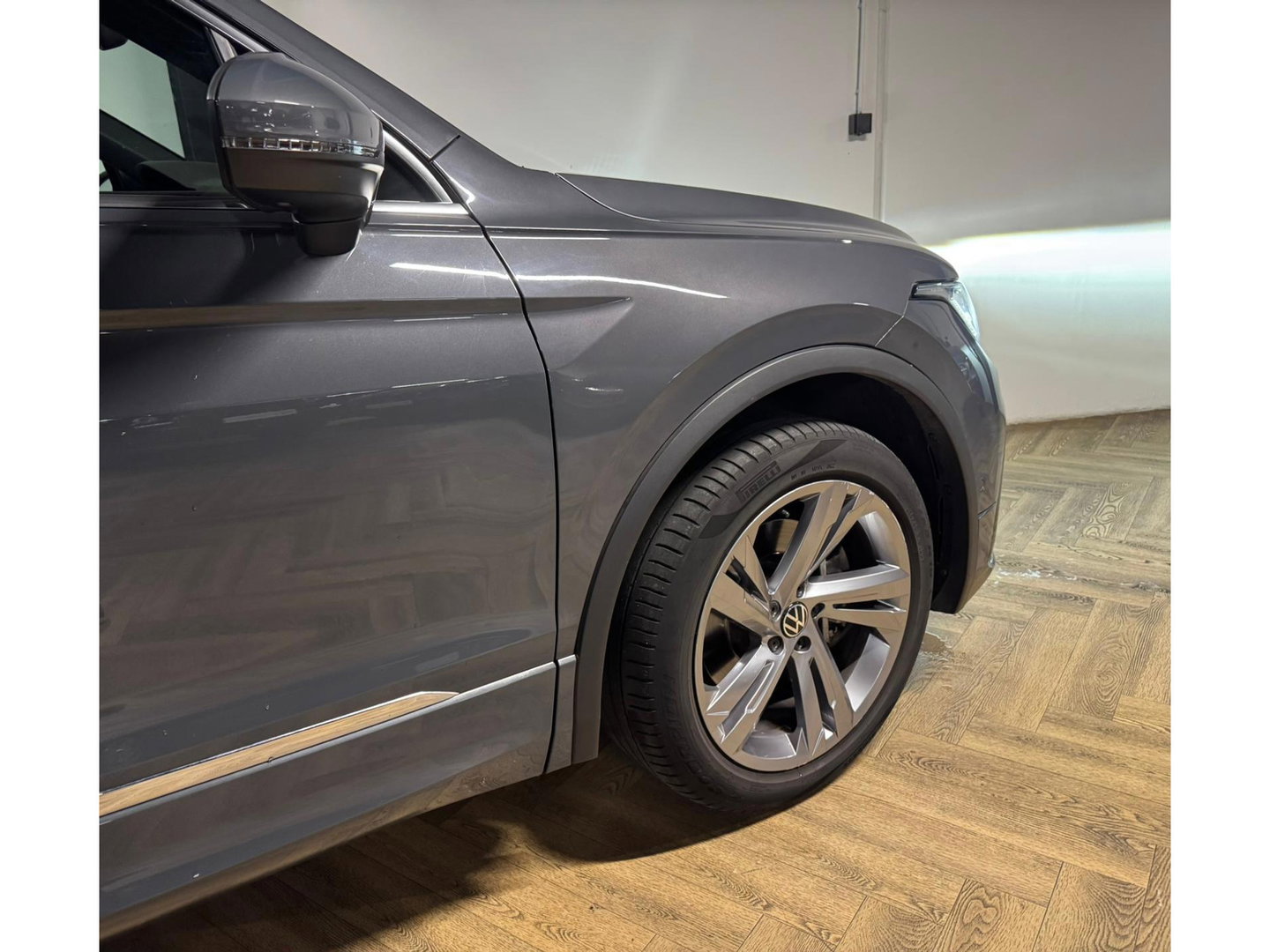 Volkswagen Tiguan 1.4 TSI eHybrid R-Line Business+ PANO KEYLESS CAM