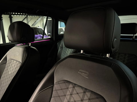 Volkswagen Tiguan 1.4 TSI eHybrid R-Line Business+ PANO KEYLESS CAM
