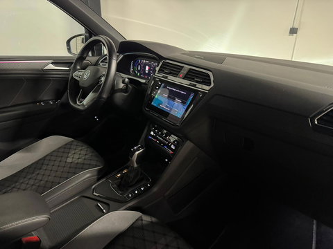 Volkswagen Tiguan 1.4 TSI eHybrid R-Line Business+ PANO KEYLESS CAM