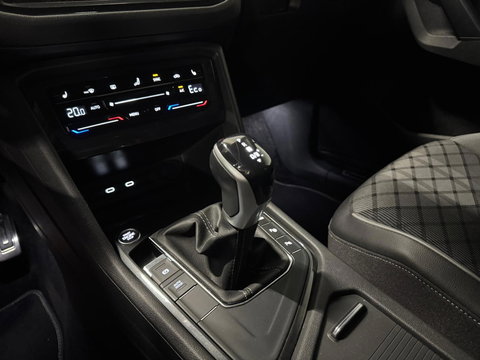 Volkswagen Tiguan 1.4 TSI eHybrid R-Line Business+ PANO KEYLESS CAM