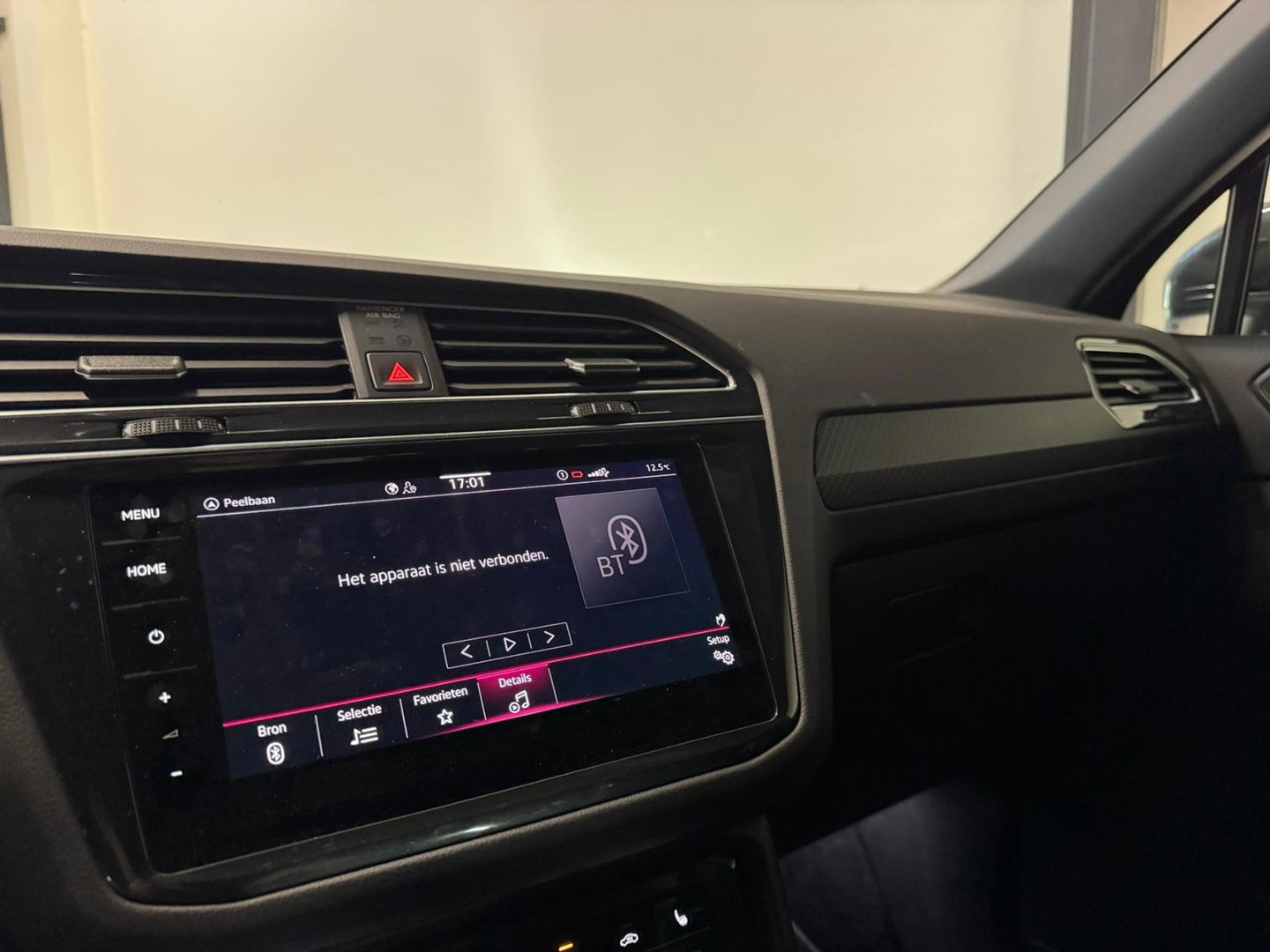 Volkswagen Tiguan 1.4 TSI eHybrid R-Line Business+ PANO KEYLESS CAM