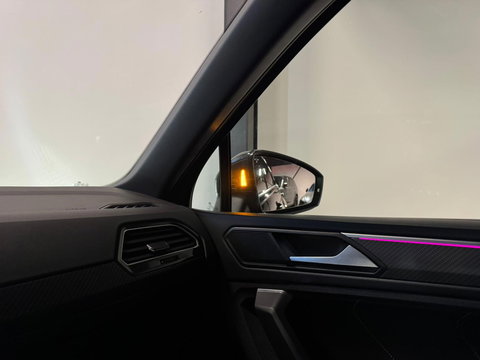 Volkswagen Tiguan 1.4 TSI eHybrid R-Line Business+ PANO KEYLESS CAM