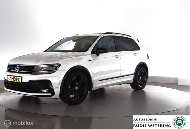 Volkswagen Tiguan - 1.5 TSI ACT DSG7 Highline R-Line|BlackStyle|Pano|Winter|Keyless|NL-auto|lmv19