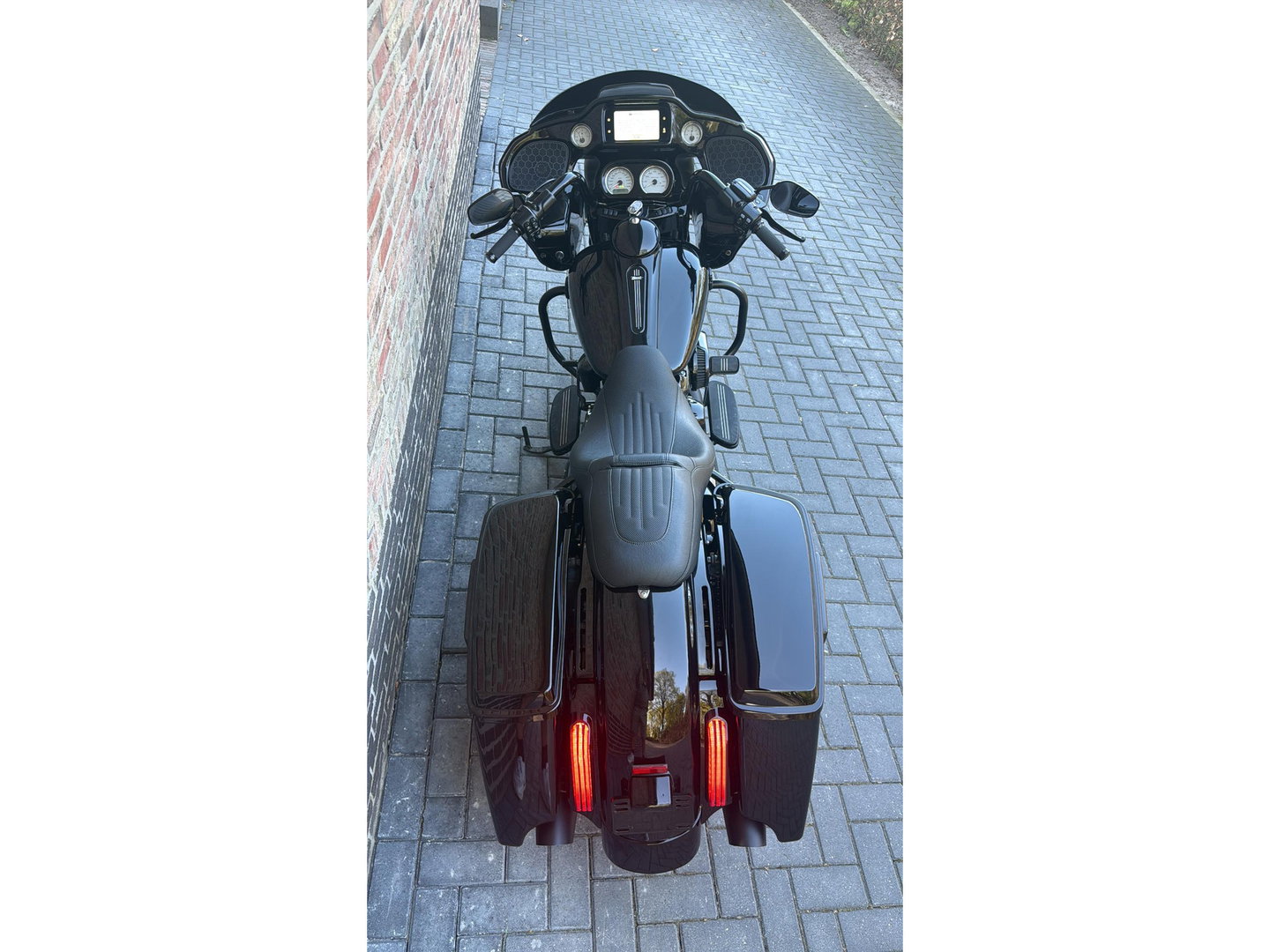Harley Davidson 114 FLTRX Road Glide CVO Black Out 