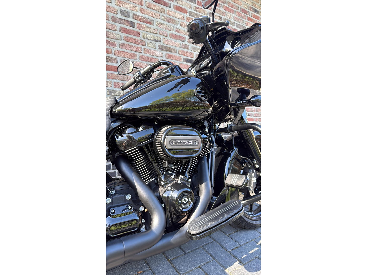 Harley Davidson 114 FLTRX Road Glide CVO Black Out 