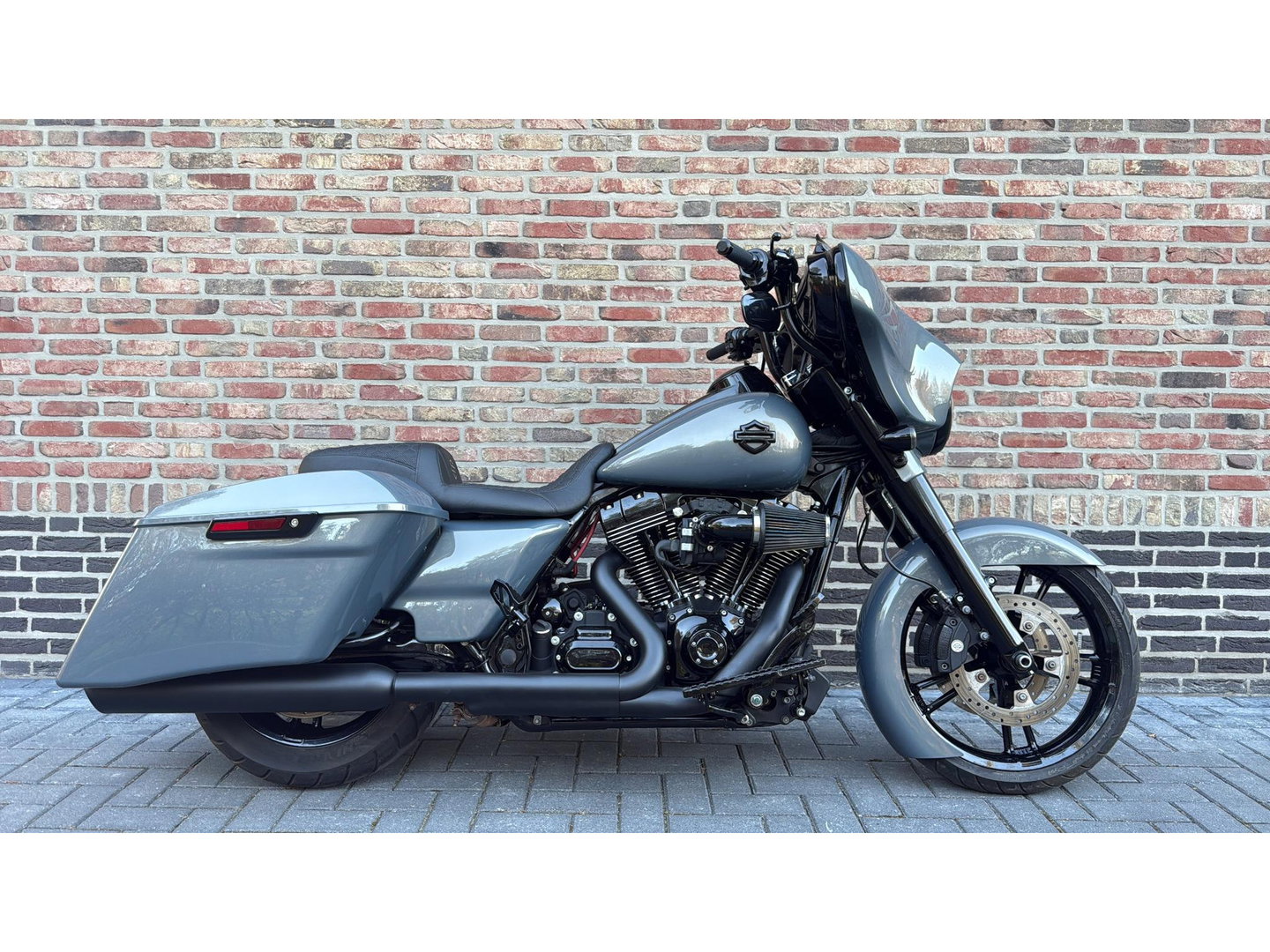 Harley Davidson 103 FLHXS Street Glide Special CVO Black-Out