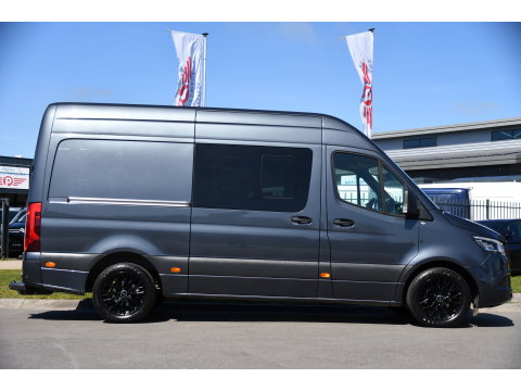 Mercedes-Benz Sprinter 319 V6 3.0 CDI L2H2 DC PB Edition Cruise, 360 Camera, Carplay, LED, 190pk, Virtual, Geveerde stoel, NAVI, Automaat, Uniek!