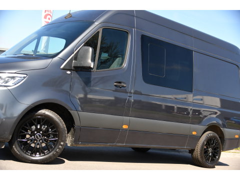Mercedes-Benz Sprinter 319 V6 3.0 CDI L2H2 DC PB Edition Cruise, 360 Camera, Carplay, LED, 190pk, Virtual, Geveerde stoel, NAVI, Automaat, Uniek!