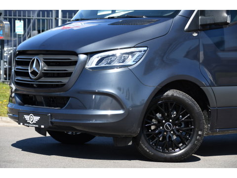 Mercedes-Benz Sprinter 319 V6 3.0 CDI L2H2 DC PB Edition Cruise, 360 Camera, Carplay, LED, 190pk, Virtual, Geveerde stoel, NAVI, Automaat, Uniek!