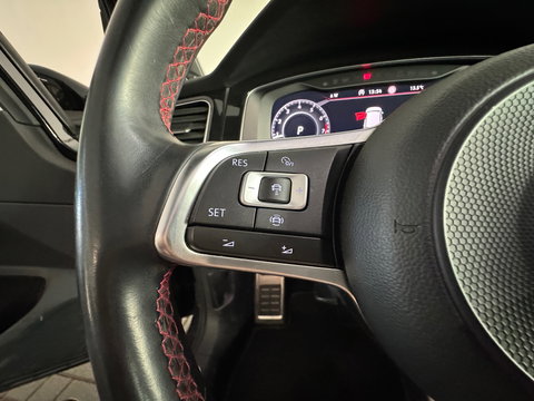 Volkswagen Golf 2.0 TSI GTI Performance Pano|Key|Dynaudi|DCC