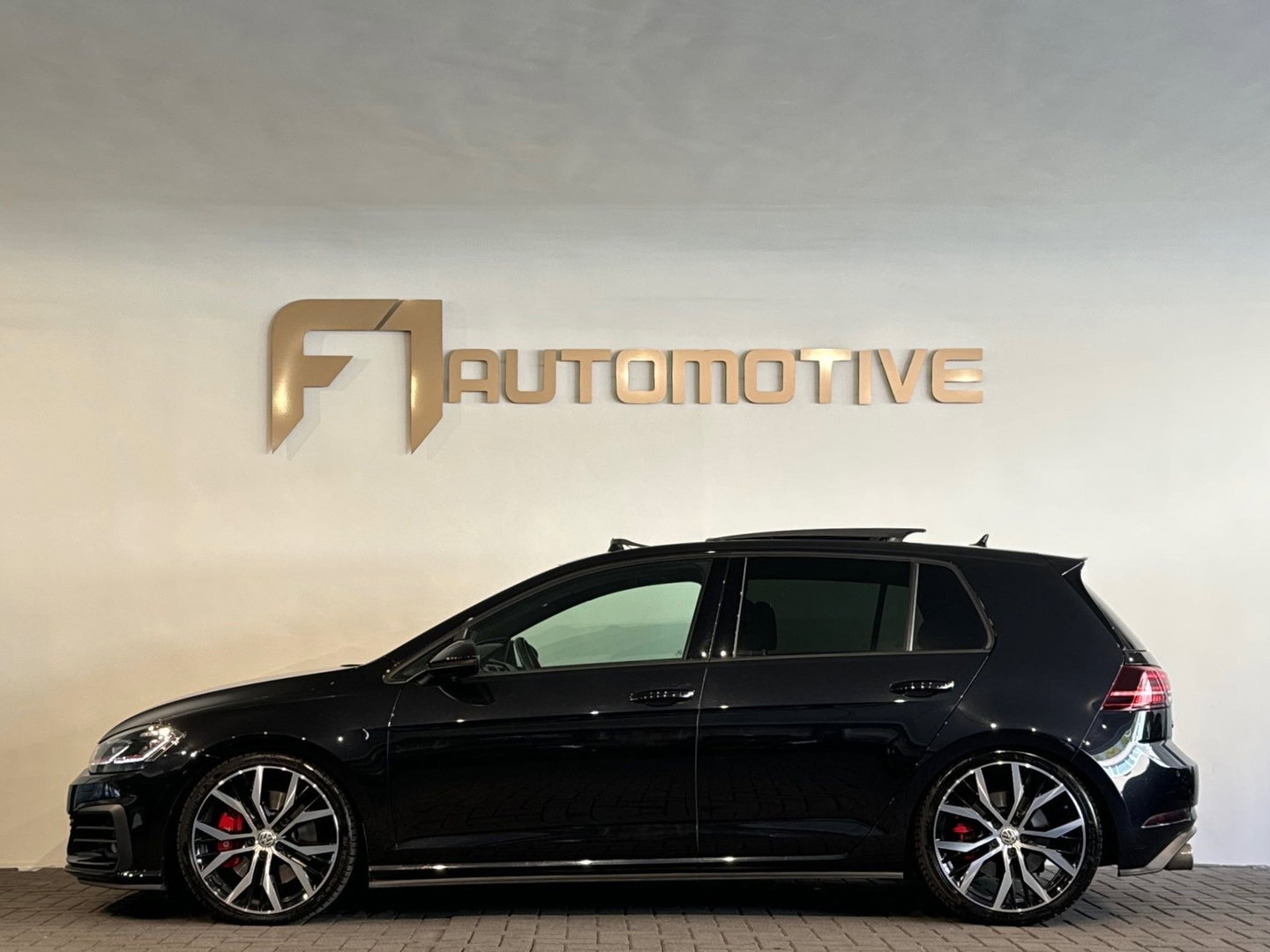 Volkswagen Golf 2.0 TSI GTI Performance Pano|Key|Dynaudi|DCC