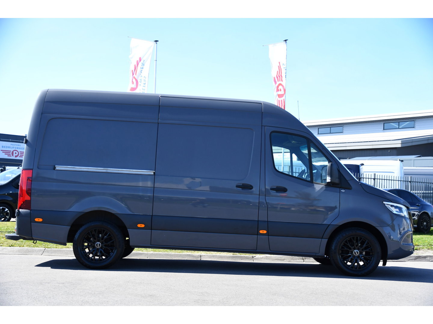 Mercedes-Benz Sprinter 317 1.9 CDI L2H2 RWD PB Edition Cruise, 360 Camera, Carplay, 2 x Schuifdeur, LED, Stoelverwarming, Clima, 170, Automaat, Uniek!