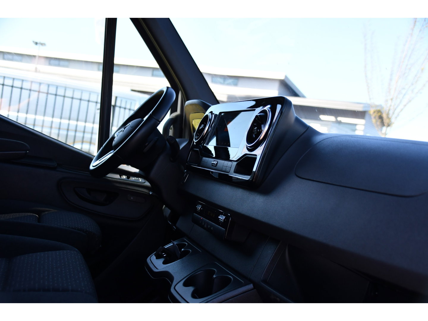 Mercedes-Benz Sprinter 317 1.9 CDI L2H2 RWD PB Edition Cruise, 360 Camera, Carplay, 2 x Schuifdeur, LED, Stoelverwarming, Clima, 170, Automaat, Uniek!