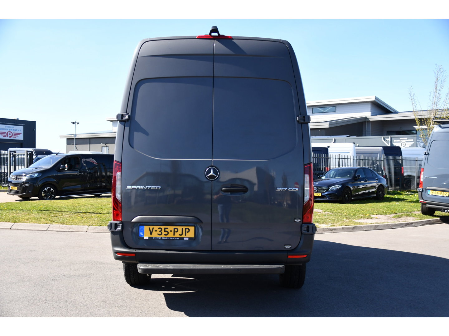 Mercedes-Benz Sprinter 317 1.9 CDI L2H2 RWD PB Edition Cruise, 360 Camera, Carplay, 2 x Schuifdeur, LED, Stoelverwarming, Clima, 170, Automaat, Uniek!