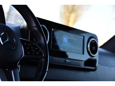 Mercedes-Benz Sprinter 319 V6 3.0 CDI L2H2 PB Edition MARGE! Adaptieve Cruise, Camera, Carplay, 190pk, LED, Stoelverwarming, Multimedia, Automaat, Uniek!