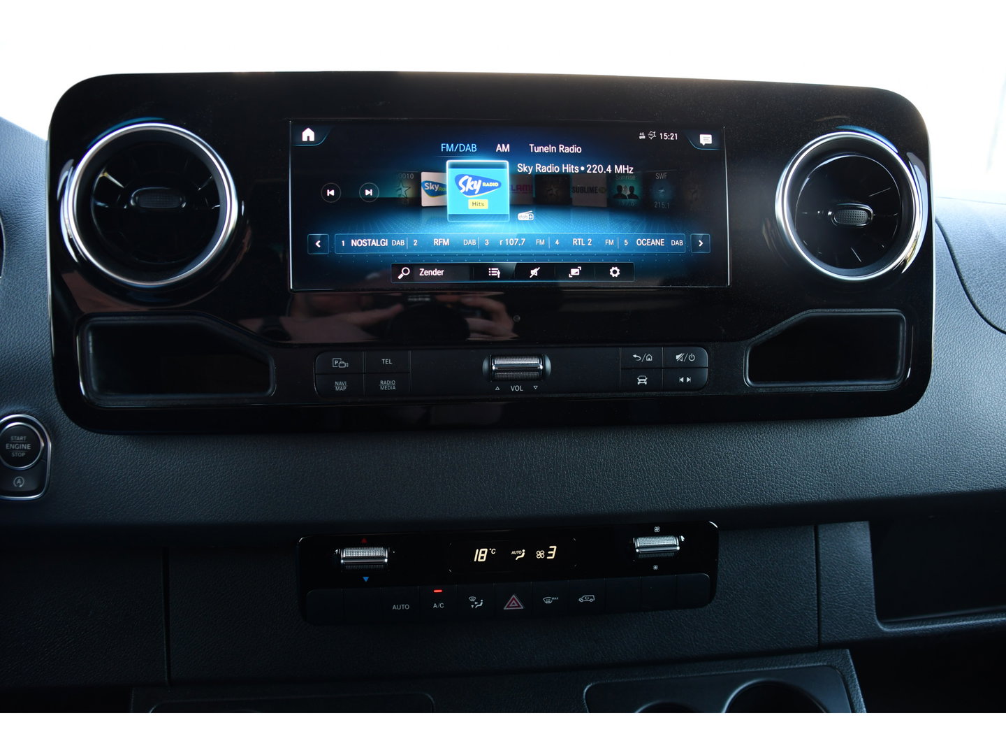 Mercedes-Benz Sprinter 319 V6 3.0 CDI L2H2 PB Edition MARGE! Adaptieve Cruise, Camera, Carplay, 190pk, LED, Stoelverwarming, Multimedia, Automaat, Uniek!