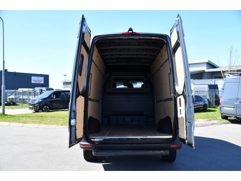 Mercedes-Benz Sprinter 319 V6 3.0 CDI L2H2 PB Edition MARGE! Adaptieve Cruise, Camera, Carplay, 190pk, LED, Stoelverwarming, Multimedia, Automaat, Uniek!