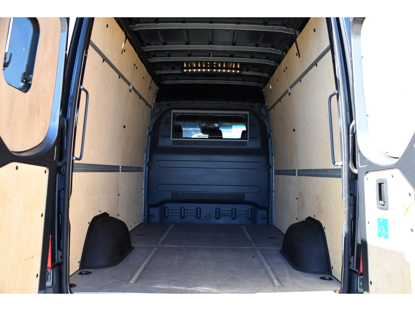 Mercedes-Benz Sprinter 319 V6 3.0 CDI L2H2 PB Edition MARGE! Adaptieve Cruise, Camera, Carplay, 190pk, LED, Stoelverwarming, Multimedia, Automaat, Uniek!