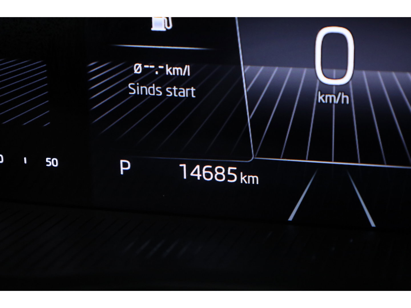 Škoda Kamiq 1.5 TSI ACT Sport 150pk | Digi. Cockpit | Camera | Stoelverw. | PDC | Apple CarPlay | All Seasons | 17'' | Cruise |