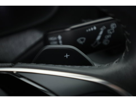 Škoda Kamiq 1.5 TSI ACT Sport 150pk | Digi. Cockpit | Camera | Stoelverw. | PDC | Apple CarPlay | All Seasons | 17'' | Cruise |