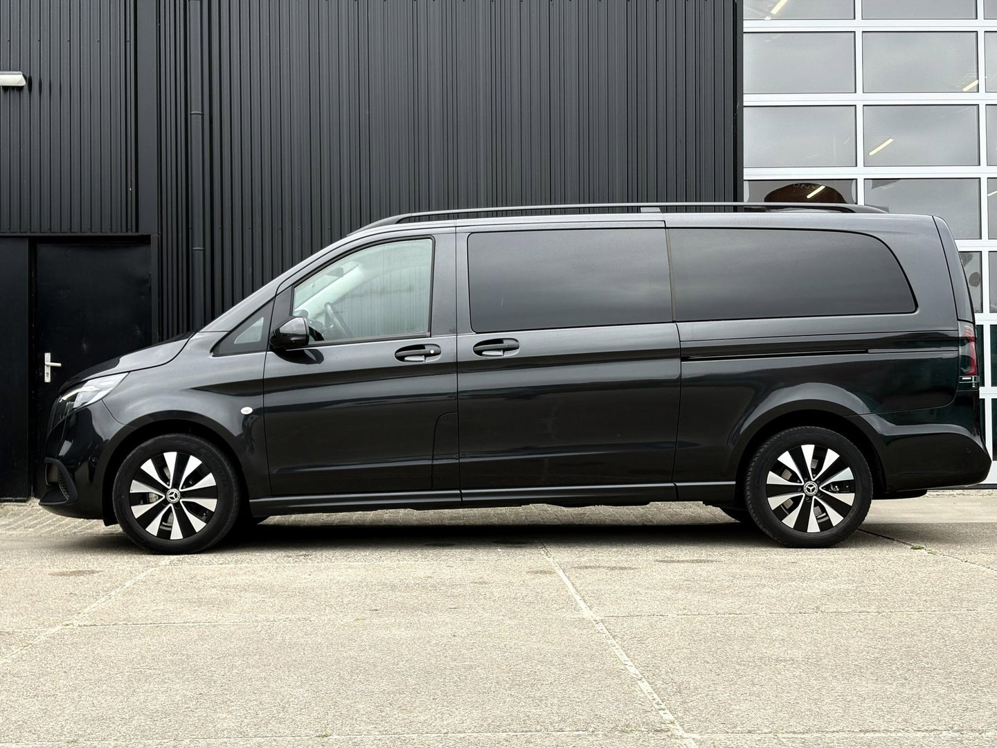 Mercedes-Benz Vito 119 CDI L3 DC XXL | EXTRA LANG | LED | AUT | 190PK | 2x SCHUIFD