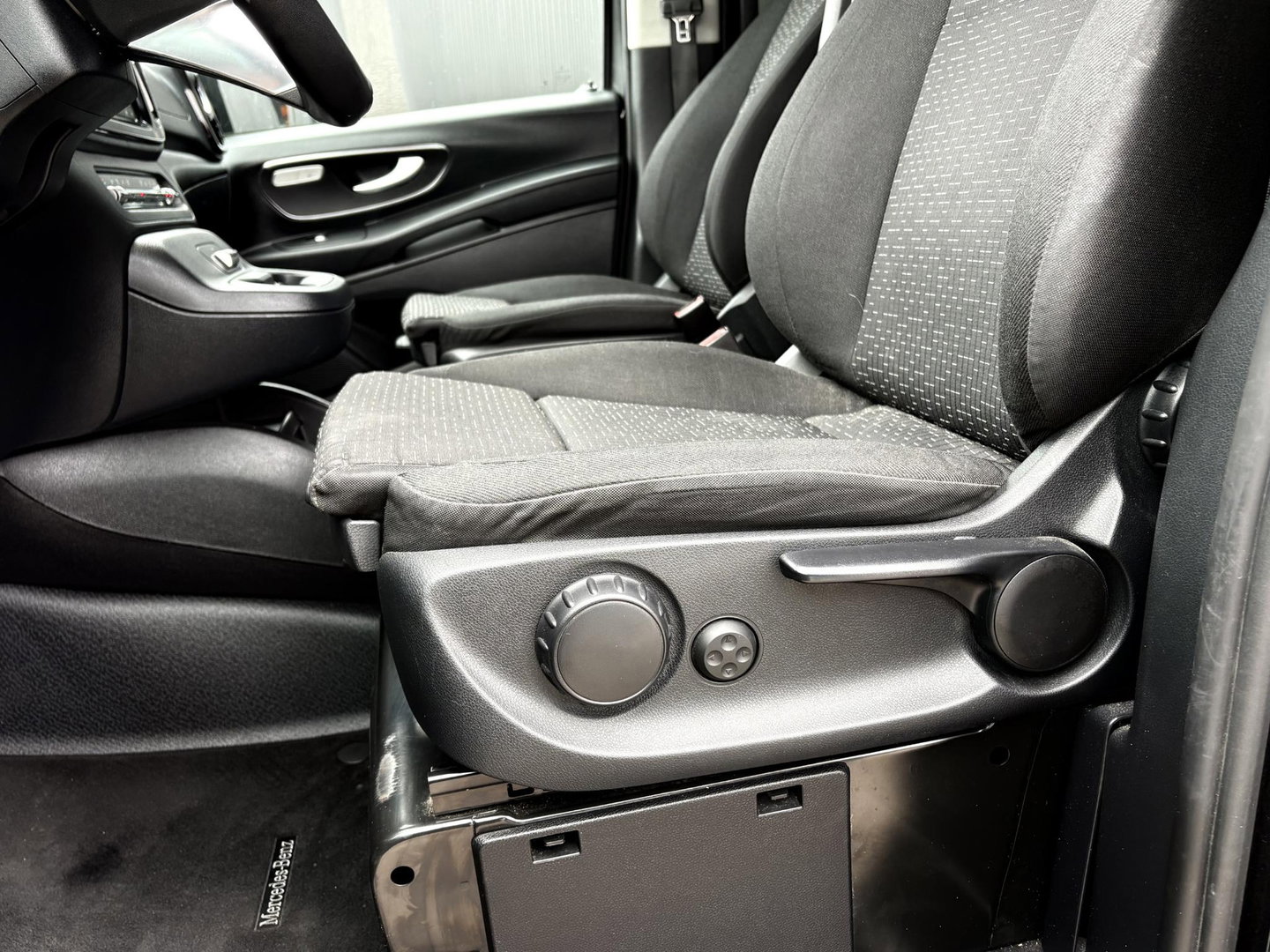 Mercedes-Benz Vito 119 CDI L3 DC XXL | EXTRA LANG | LED | AUT | 190PK | 2x SCHUIFD