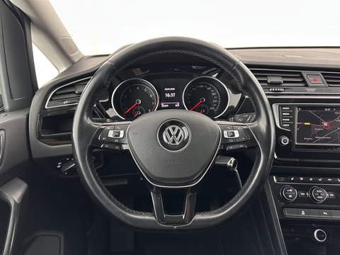 Volkswagen Touran 1.2 TSI Connected Series *NAVI-FULLMAP | HEATED-COMFORTSEATS | PRIVACY-GLASS | DAB | ECC | PDC | CRUISE | 16''ALU*