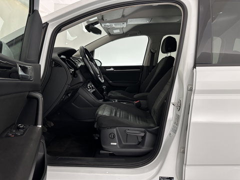 Volkswagen Touran 1.2 TSI Connected Series *NAVI-FULLMAP | HEATED-COMFORTSEATS | PRIVACY-GLASS | DAB | ECC | PDC | CRUISE | 16''ALU*