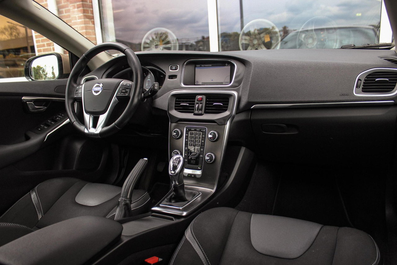 Volvo V40