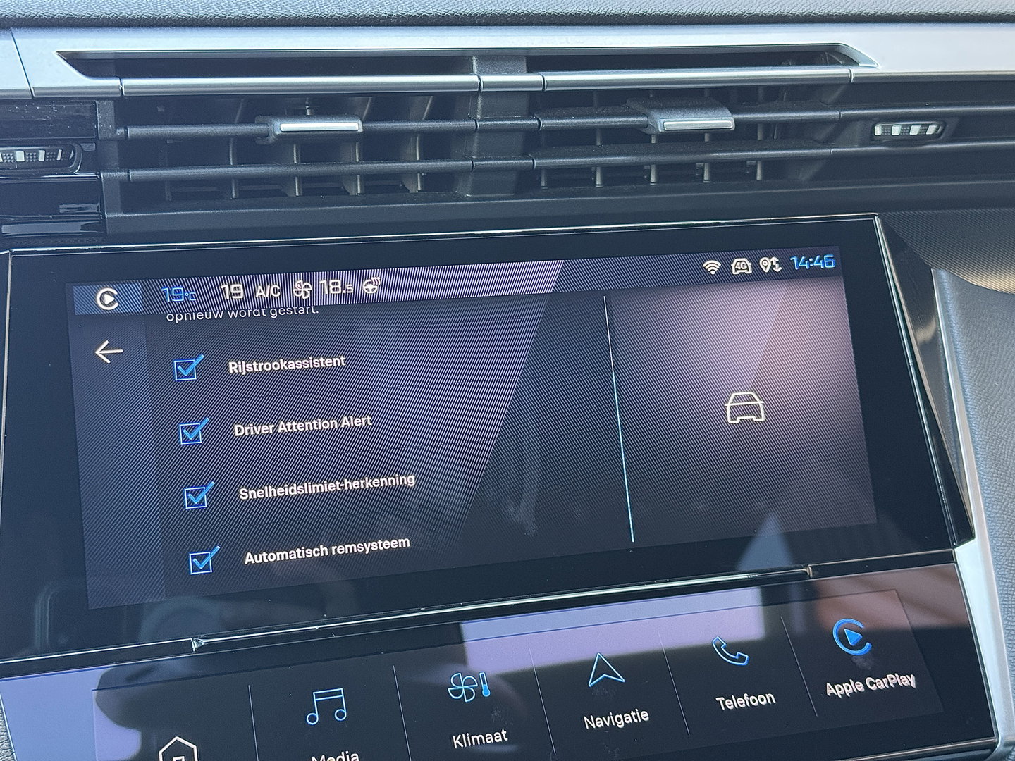 Peugeot 308 SW 1.6 Plug-in Hybrid 225 GT | Apple Carplay | Android Auto | 360° Camera | Adaptieve Cruise Control | Lane Assist | Stuurverwarming | Sfeerverlichting | DAB+ | Memory Stoel |