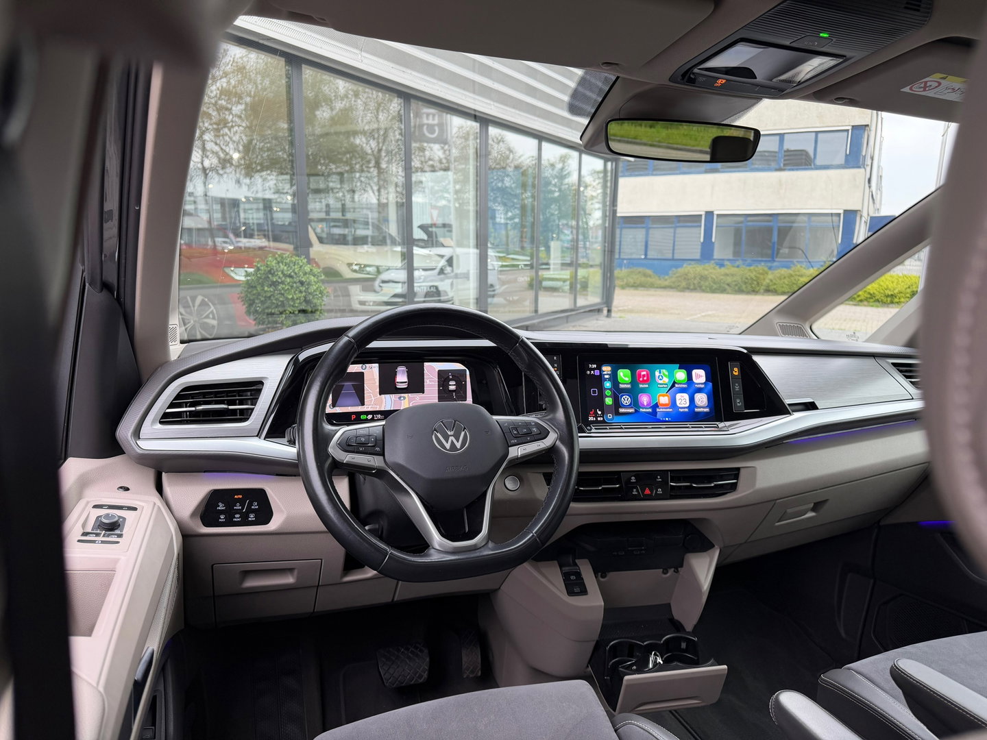 Volkswagen Multivan 1.4 eHybrid L2H1 Lang Pano|Massage|IQ-lights|Memory|ACC|Carplay|Camera
