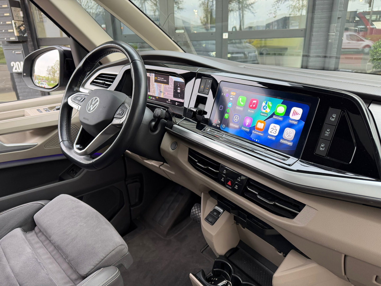Volkswagen Multivan 1.4 eHybrid L2H1 Lang Pano|Massage|IQ-lights|Memory|ACC|Carplay|Camera