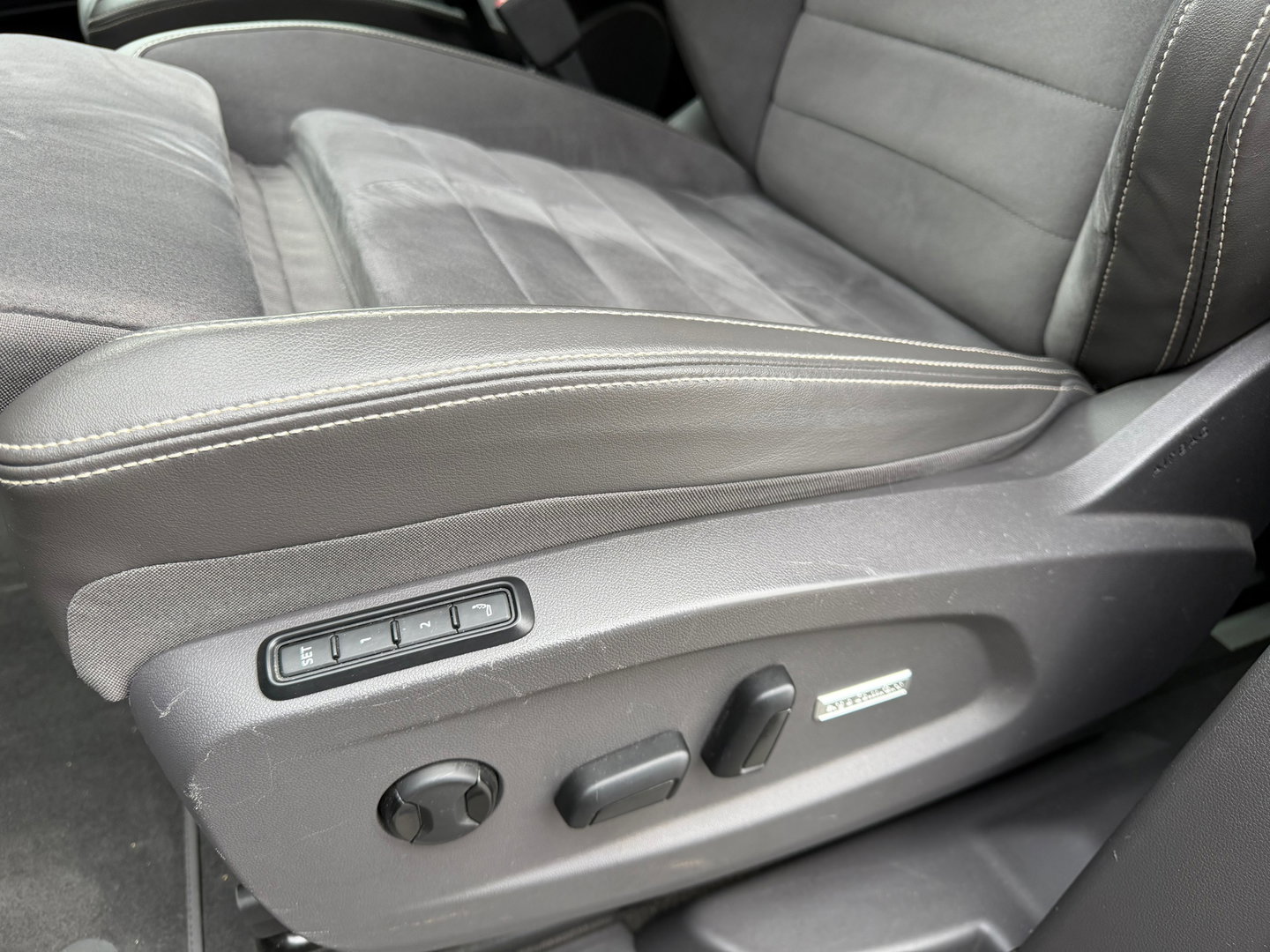 Volkswagen Multivan 1.4 eHybrid L2H1 Lang Pano|Massage|IQ-lights|Memory|ACC|Carplay|Camera