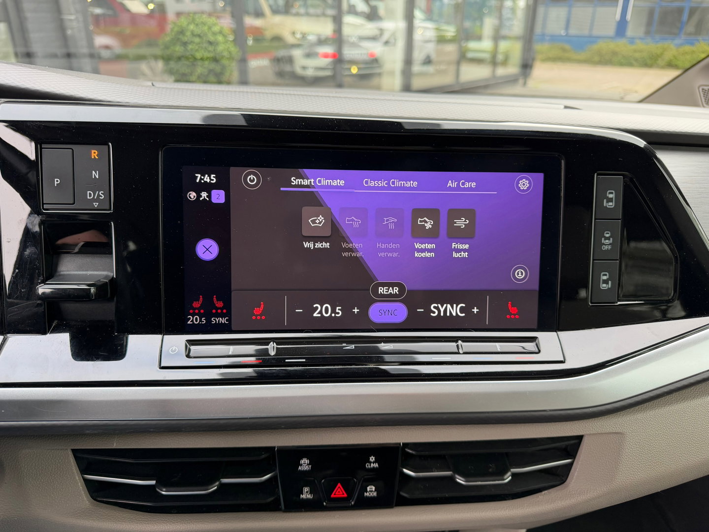 Volkswagen Multivan 1.4 eHybrid L2H1 Lang Pano|Massage|IQ-lights|Memory|ACC|Carplay|Camera