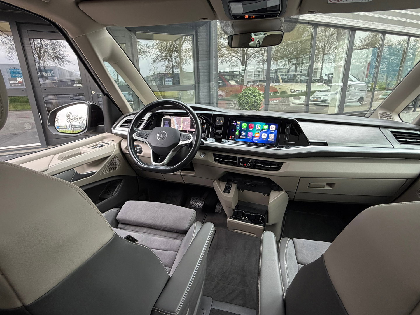 Volkswagen Multivan 1.4 eHybrid L2H1 Lang Pano|Massage|IQ-lights|Memory|ACC|Carplay|Camera